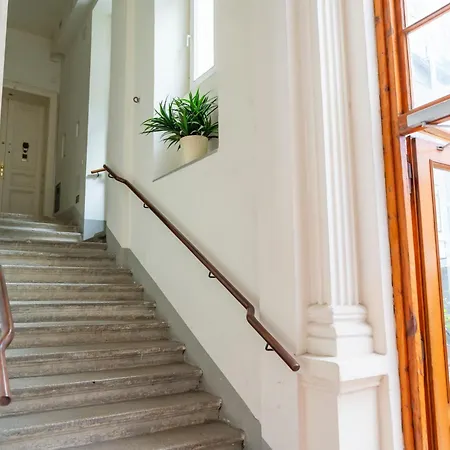 Belvedere Palace Apartment Wien