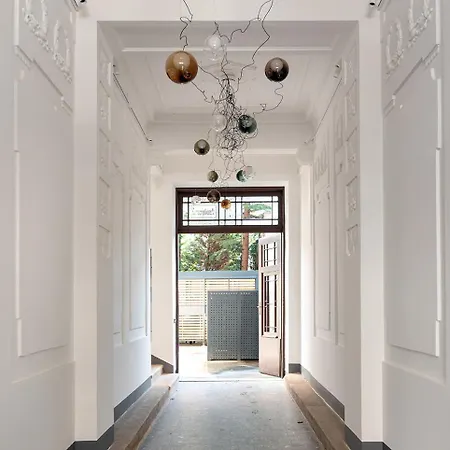 Apartment Modern Wohnen Im Renovierten Stil-altbau *