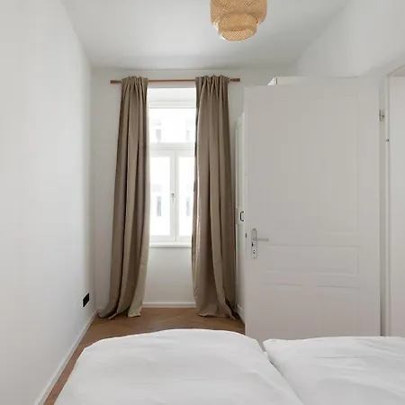 Apartment Modern Wohnen Im Renovierten Stil-altbau