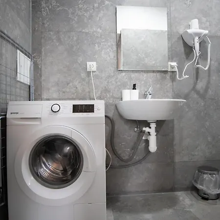 Kingbed 1br With Ensuite Washer & Smart Tv Vienna