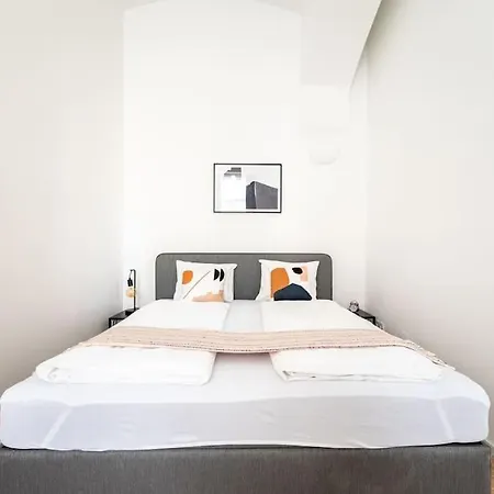 Apartment Spacious 2br Near Attractions By Hm Vienna