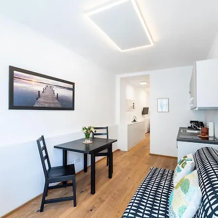 Cozy 5min To Center By Hm Apartment *