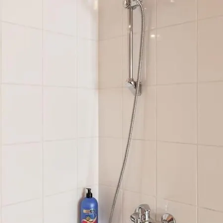 Dry Flower Apt. / 2br. / Rooftop / New * Vienna