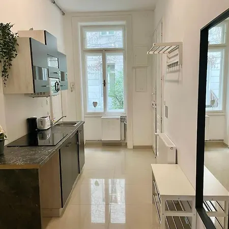 Apartment 70m2 Premium With Terrace & Free Parking Vienna