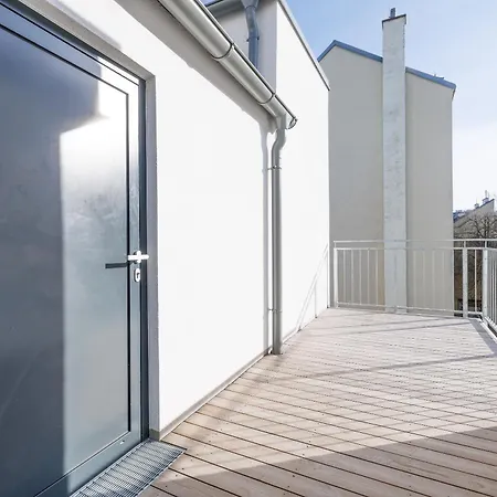 Apartment Symphony 38 - Modern Loft With Terrace And Grill In Location