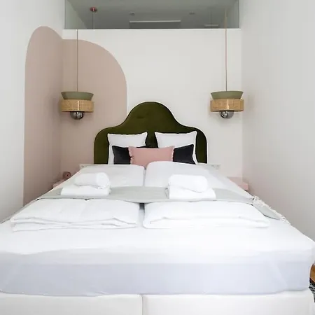 Elegant 1br Suite, Close By Hm Apartment *