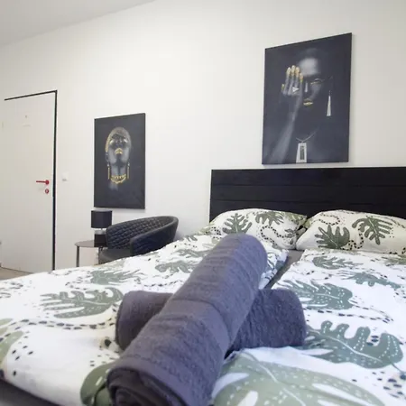 Homestay Zx Triple In Meidling Vienna
