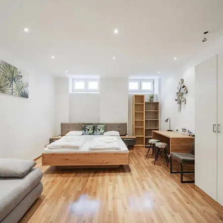 65 M2 Belvedere Apartment *