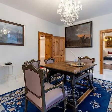 Apartment Antikes Und Luxurioeses Mit Sauna