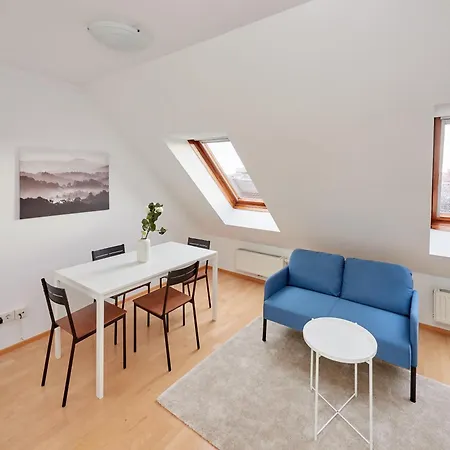 Central Kreuzgasse Apartment *