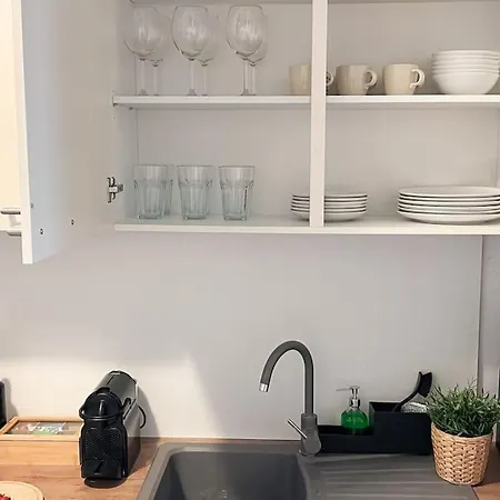 Cozy & 2 Bedroom Vienna