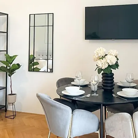 Cozy & 2 Bedroom * Vienna