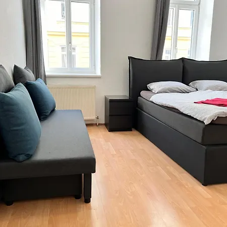 Affordable 3br Apt. Near Meidling Station * Vienna