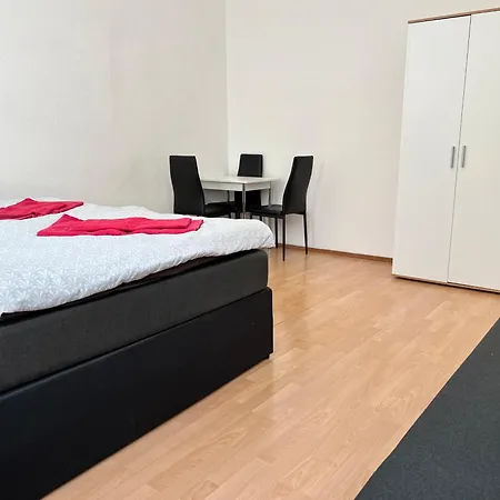 Affordable 3br Apt. Near Meidling Station * Vienna