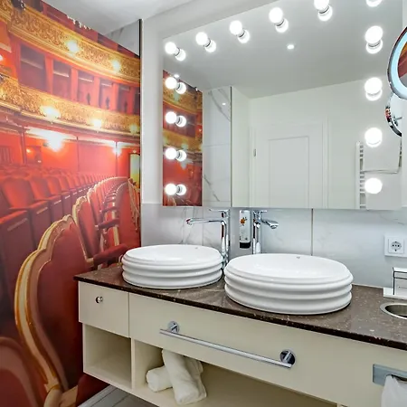 Theaterhotel & 4* Vienne