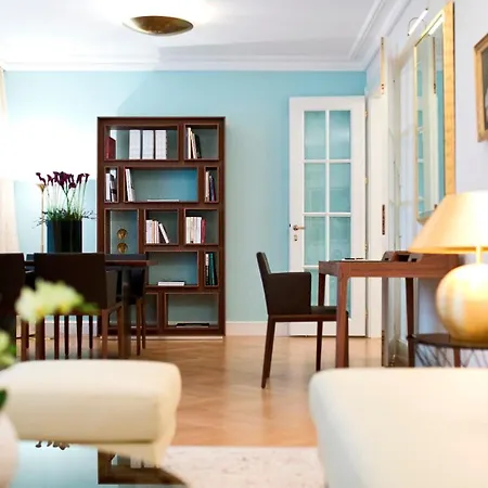 Palais Coburg Hotel 5*