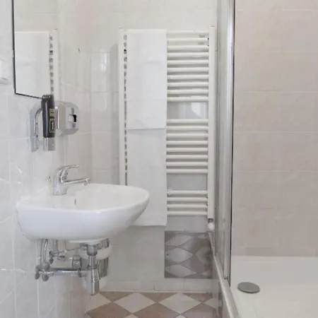 Bed & Breakfast Arpi Vienna