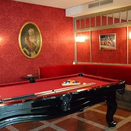 Theaterhotel & Hotel 4*