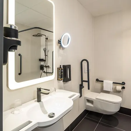 Mercure Hotel 4*