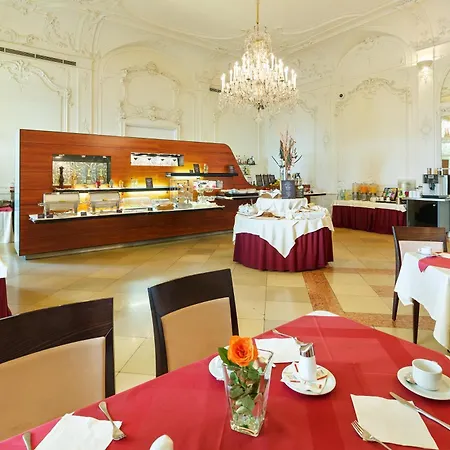Austria Trend Schloss Wilhelminenberg