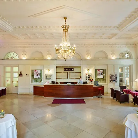 Austria Trend Schloss Wilhelminenberg 4*