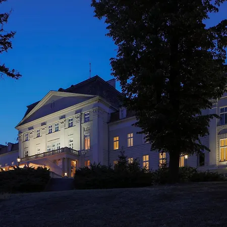 Austria Trend Schloss Wilhelminenberg Hotel 4*