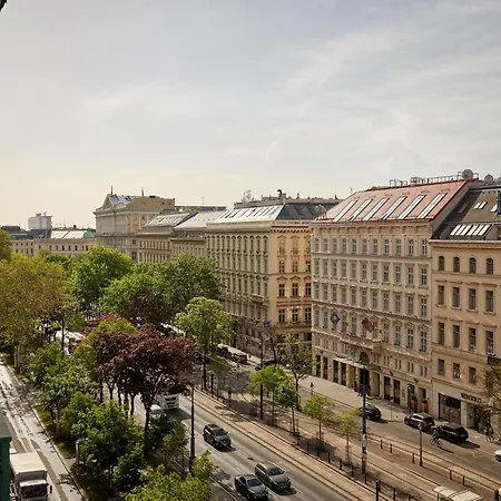 Bristol, A Luxury Collection Hotel, Hotel