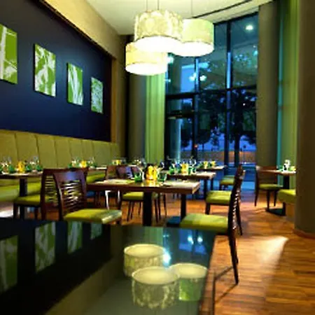 Courtyard By Marriott Prater/messe Hotel