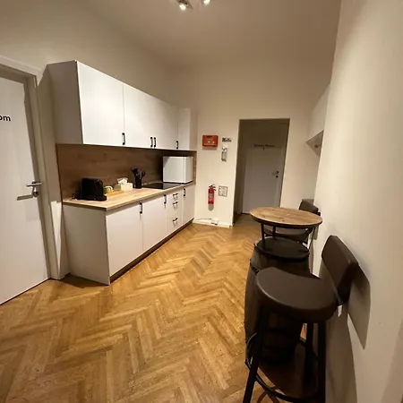Datri Petite 1 - 3 Vienna