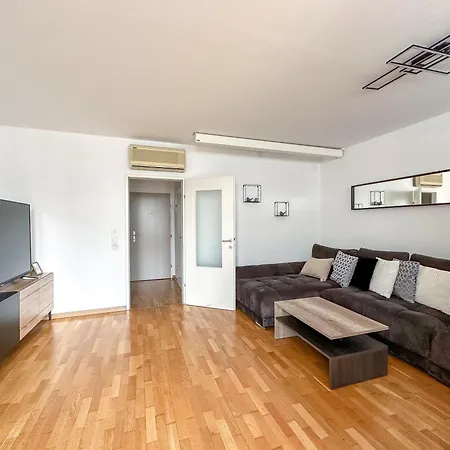 Feelhome-prater-ausblick-terrasse-6 Gaeste-wifi-smart Tv * Vienna