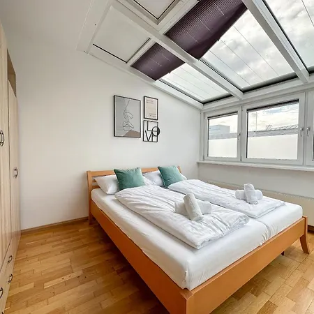 Apartment Feelhome-prater-ausblick-terrasse-6 Gaeste-wifi-smart Tv *