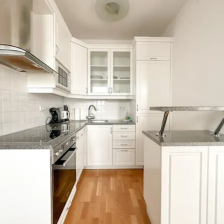 Feelhome-prater-ausblick-terrasse-6 Gaeste-wifi-smart Tv