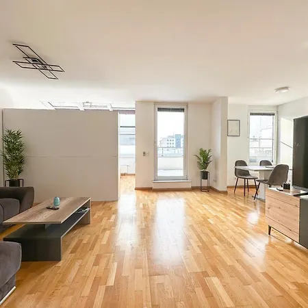 Feelhome-prater-ausblick-terrasse-6 Gaeste-wifi-smart Tv Apartment