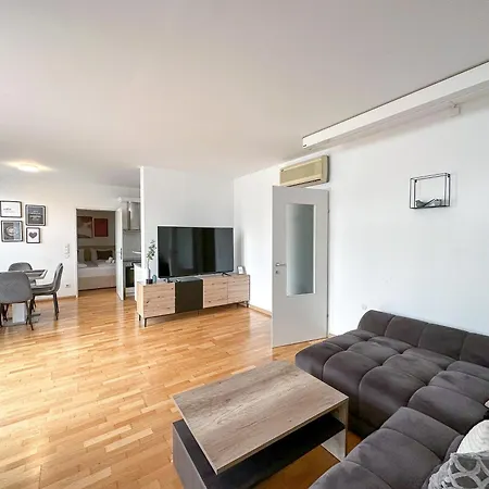 Apartment Feelhome-prater-ausblick-terrasse-6 Gaeste-wifi-smart Tv *