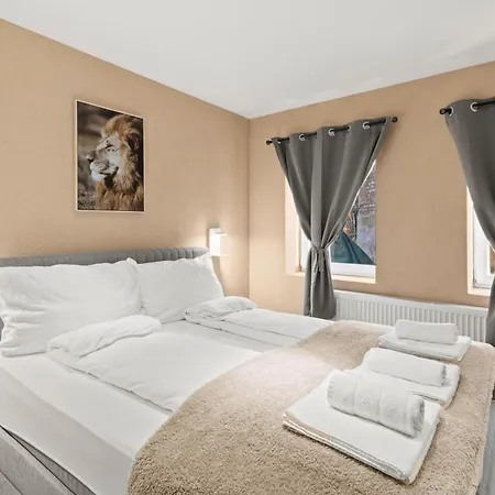 Apartment City & Air Link Nahe Flughafen Und Zentrum