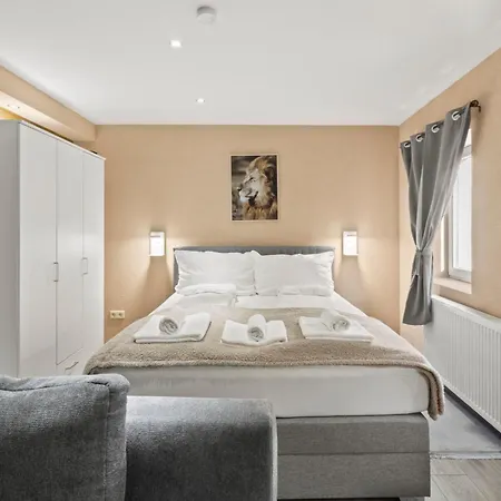 Apartment City & Air Link Nahe Flughafen Und Zentrum *