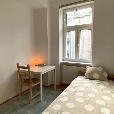 Apartment In Rudolfsheim-fuenfhaus Vienna