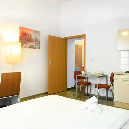 Guest house Default 1050 *