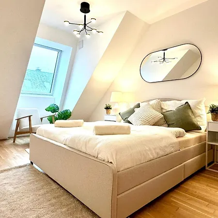 Stylish - 3 Min To U1 Kagraner Platz Апартаменты