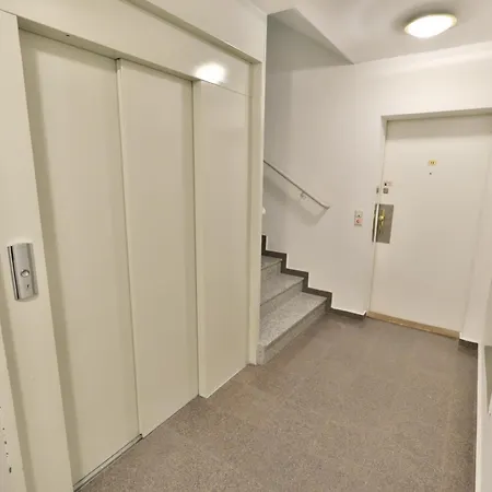 Aparthotel Schoenbrunn Vienna