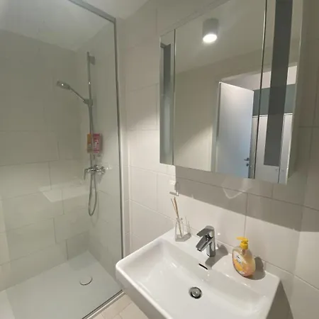 דירה Decorous Cozy View