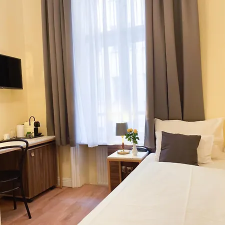 Stephansplatz I Self Check In 4* Wien
