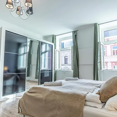 Connect -budget-friendly 2br Viena