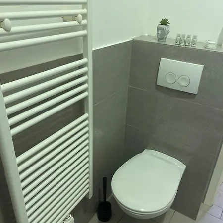 Cozy 5-person In 6 Apartment