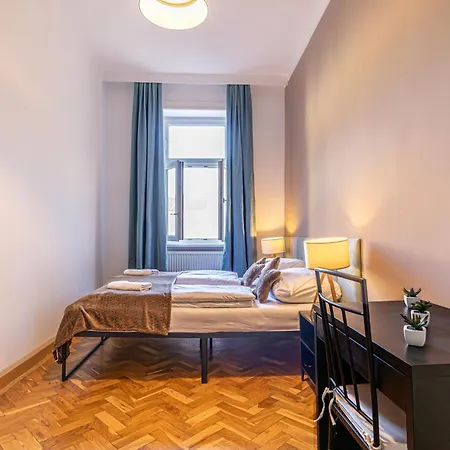 Apartament Comfortable 2br In Vienna, Prime Location *