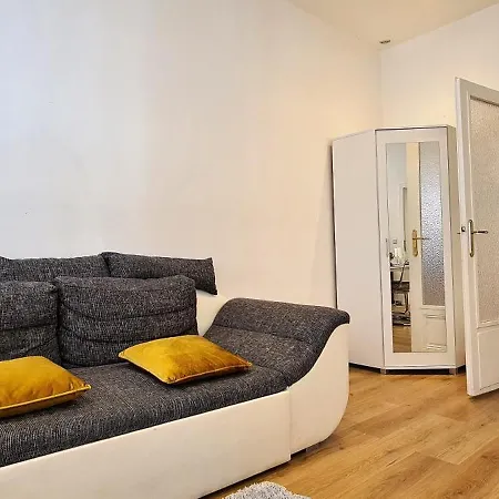 Apartment Maerzstrasse