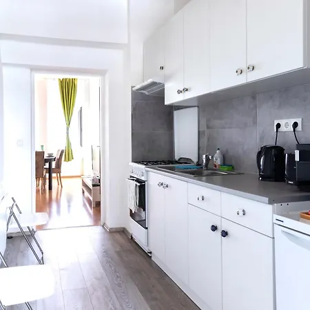 Maerzstrasse Apartment Vienna