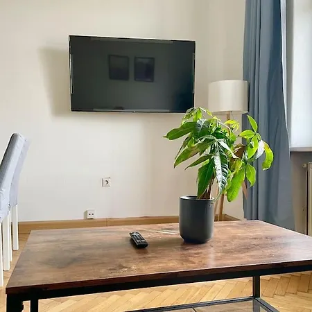 55m2 Stylish With Netflix - 15 Min To Center