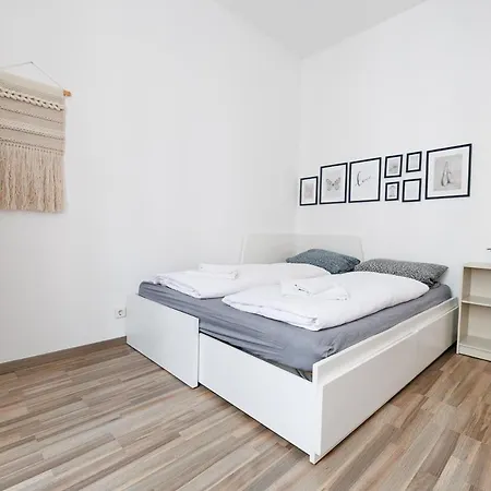 Stylish Haven-near Brunnenmarkt *