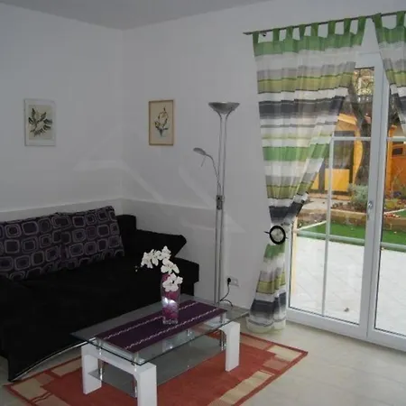 Ferienwohnung Florian 2 In 21-floridsdorf Vienna